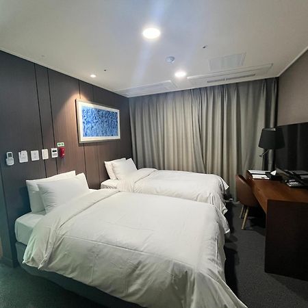라온스테이 인 페를라 호텔 진주 외부 사진